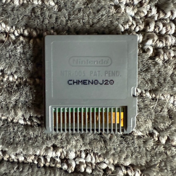 Nintendo DS High School Musical 3 Senior Year Game - Red - Picture 2 of 2